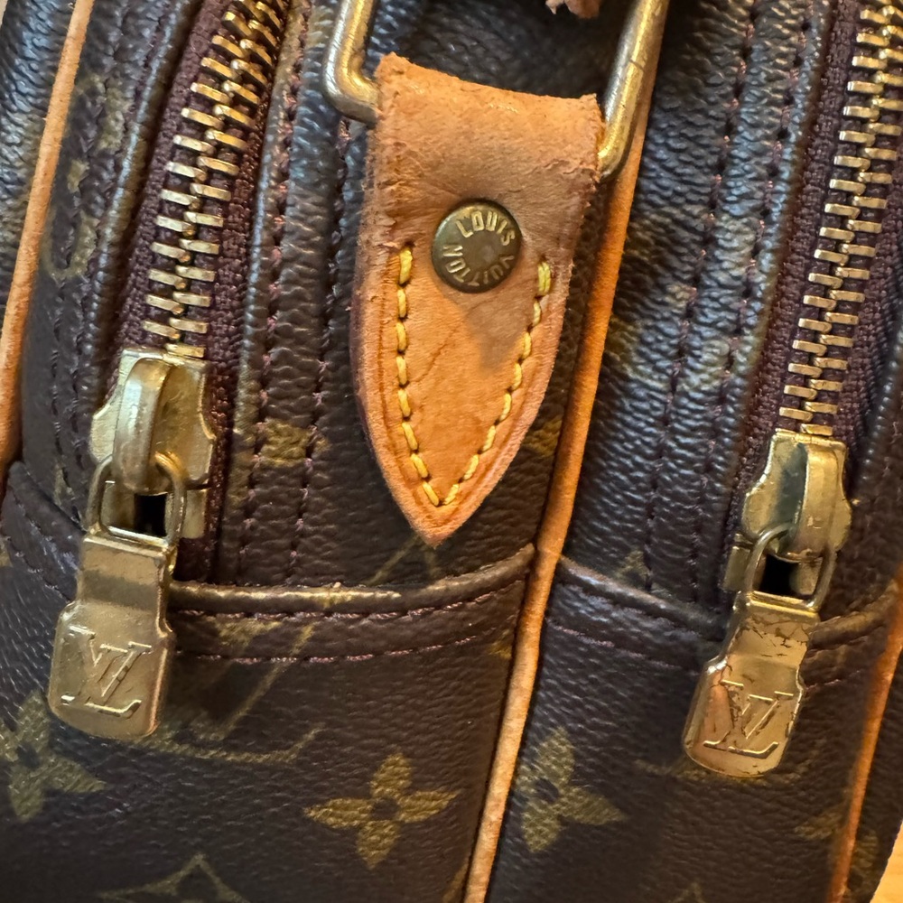 Authentic Louis Vuitton Monogram Reporter PM Crossbody Messenger Bag - Picture 7 of 13